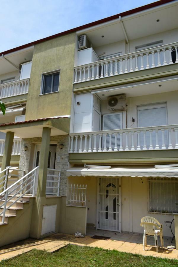 Dimar1 Seaside Apartment Паралия-Дионисиу Экстерьер фото